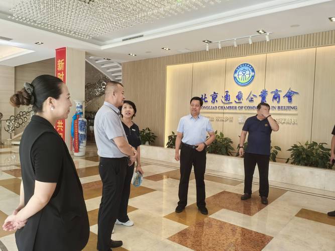 们相继表示将利用自身资源帮助推广家乡特色产品,为家乡经济建设发展